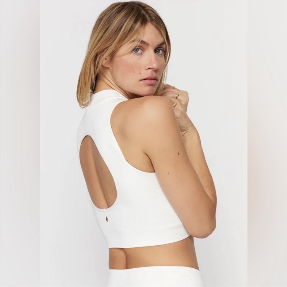 Spiritual Gangster Serene Seamless Mock-Neck Tank Top XS/S